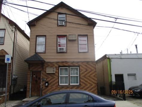 7 Kossuth Street Newark NJ 07105