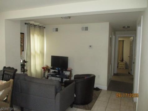 7 Kossuth Street Newark NJ 07105