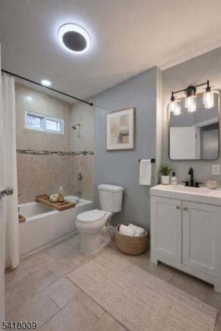 633 Thomas Boulevard East Orange NJ 07017