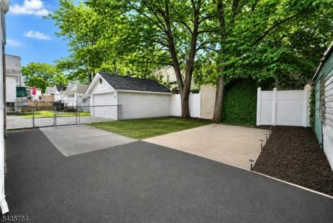 240 Sunset Avenue Newark NJ 07106