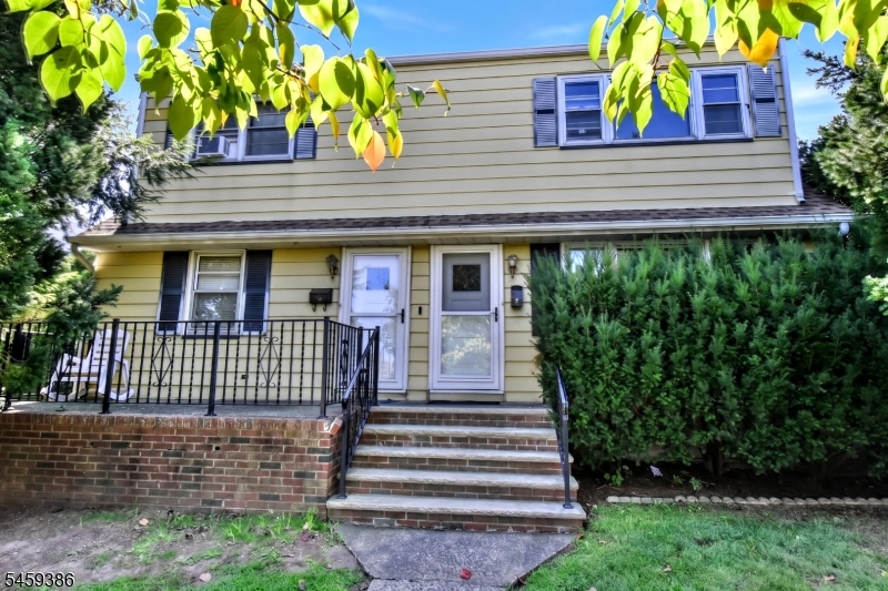 27 Hillcrest Avenue Lodi NJ 07644