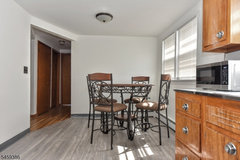 27 Hillcrest Avenue Lodi NJ 07644