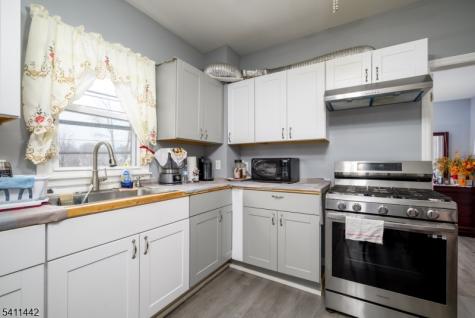 527 Cary Street City Of Orange NJ 07050
