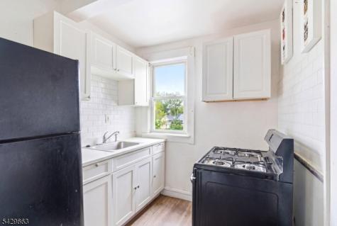 59 Adams Street Irvington NJ 07111
