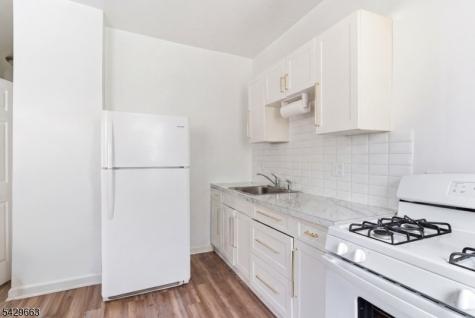 59 Adams Street Irvington NJ 07111