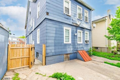 59 Adams Street Irvington NJ 07111