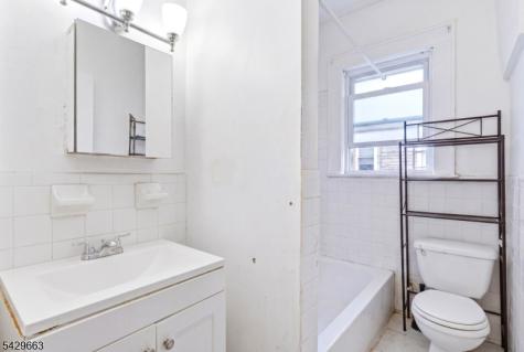 59 Adams Street Irvington NJ 07111
