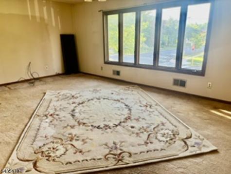 363 2ND Avenue Garwood NJ 07027