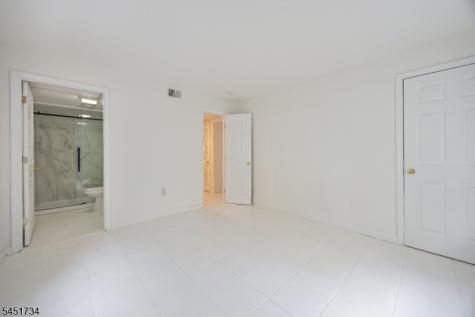 235 Keen Street Paterson NJ 07524