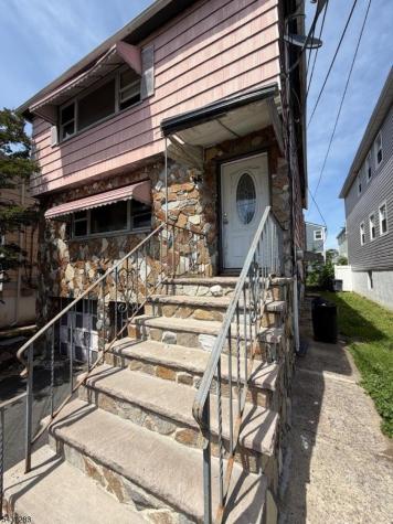 30 Argyle Terrace Irvington NJ 07111