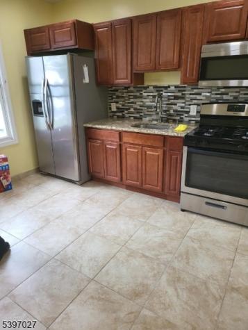 1371 Clinton Avenue Irvington NJ 07111