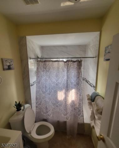 1371 Clinton Avenue Irvington NJ 07111