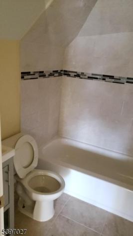 1371 Clinton Avenue Irvington NJ 07111