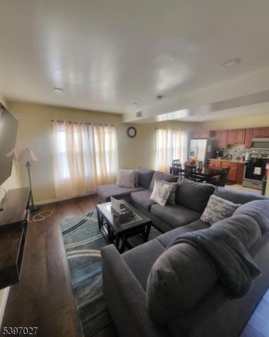 1371 Clinton Avenue Irvington NJ 07111