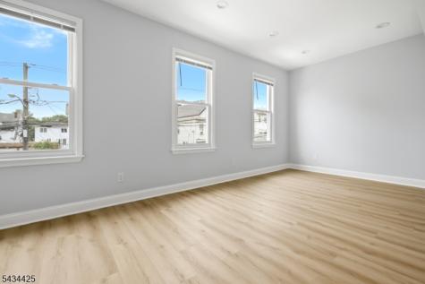 145 Tappan Street Kearny NJ 07032