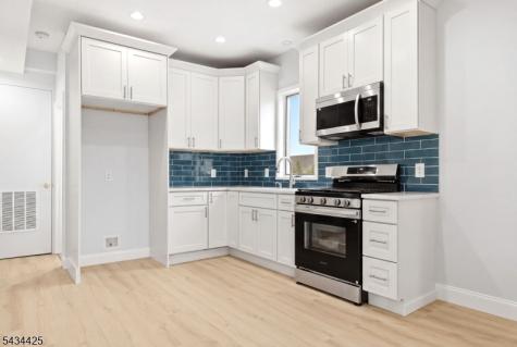 145 Tappan Street Kearny NJ 07032