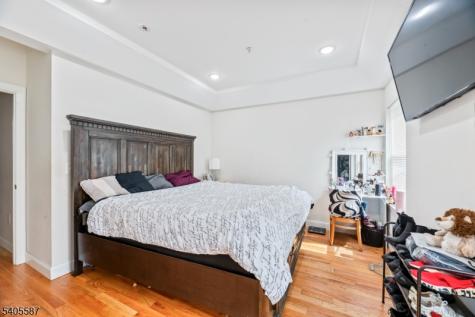 14 Spencer Street Elizabeth NJ 07202
