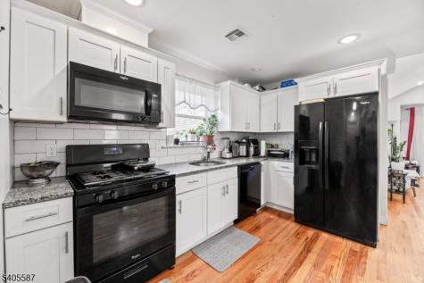 14 Spencer Street Elizabeth NJ 07202
