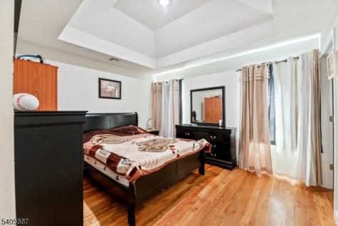 14 Spencer Street Elizabeth NJ 07202