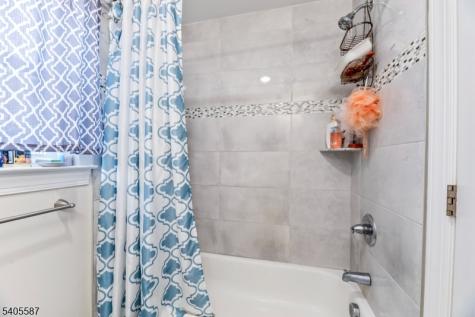 14 Spencer Street Elizabeth NJ 07202