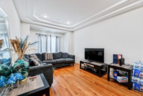 14 Spencer Street Elizabeth NJ 07202