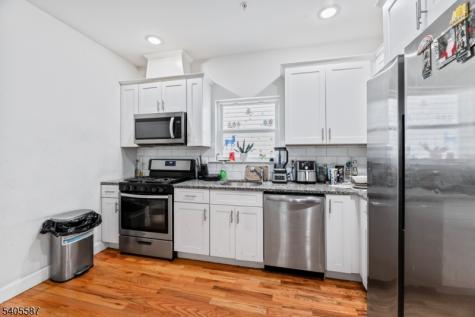 14 Spencer Street Elizabeth NJ 07202