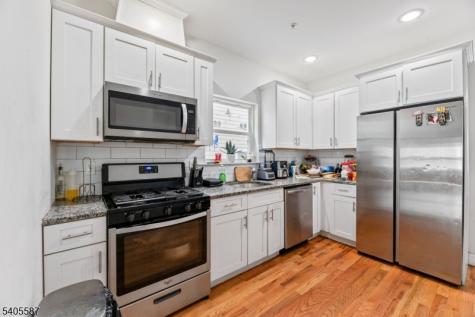 14 Spencer Street Elizabeth NJ 07202