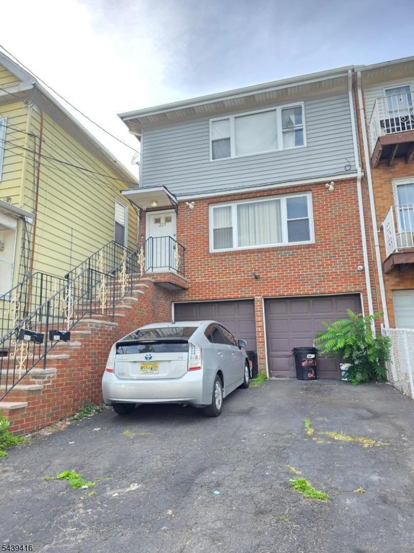 229 Delaware Street Elizabeth NJ 07206