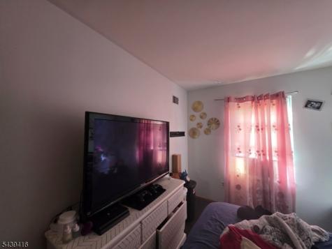 229 Delaware Street Elizabeth NJ 07206