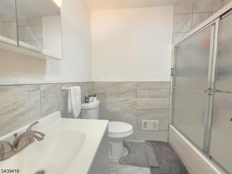 229 Delaware Street Elizabeth NJ 07206