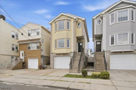28 Davis Street Harrison NJ 07029