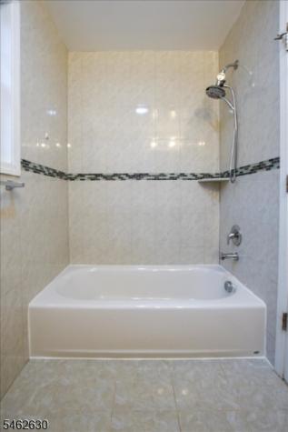 28 Davis Street Harrison NJ 07029
