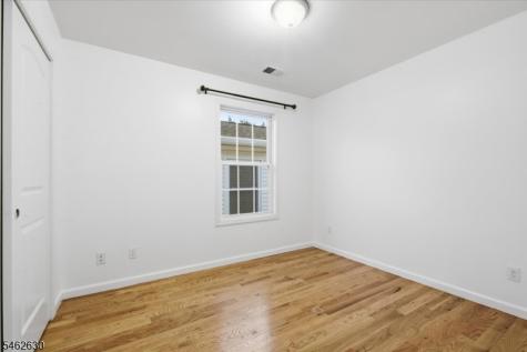 28 Davis Street Harrison NJ 07029
