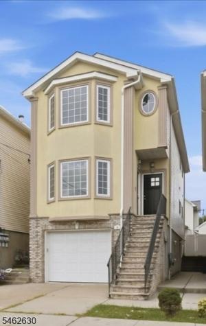 28 Davis Street Harrison NJ 07029