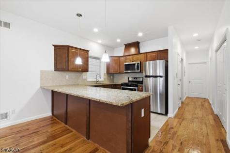 28 Davis Street Harrison NJ 07029