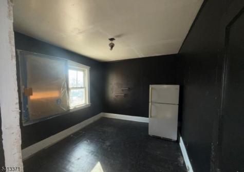 304 S Burnett Street East Orange NJ 07018