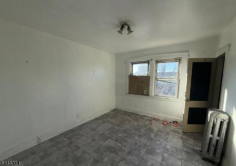 304 S Burnett Street East Orange NJ 07018
