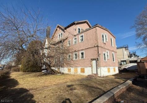 304 S Burnett Street East Orange NJ 07018