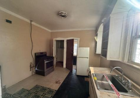 304 S Burnett Street East Orange NJ 07018