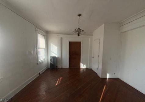 304 S Burnett Street East Orange NJ 07018