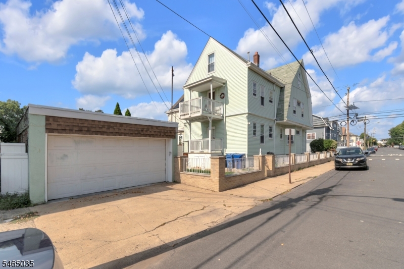 278 18TH Avenue Paterson NJ 07504