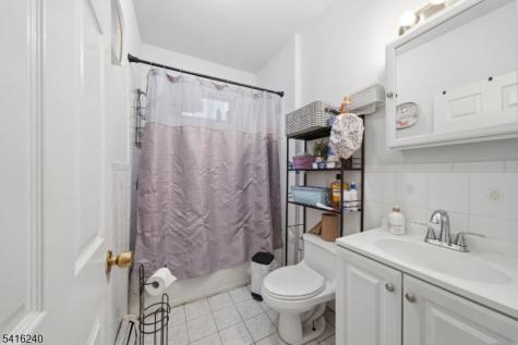 18 Rutland Avenue Kearny NJ 07032