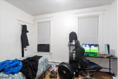 552 Norwood Street East Orange NJ 07018