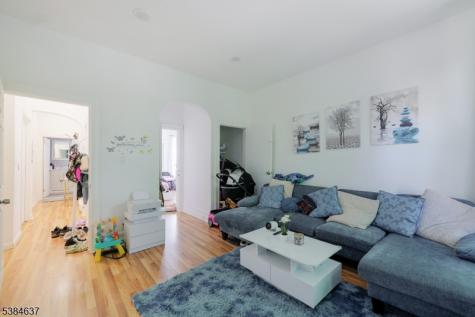 60 Amherst Street East Orange NJ 07018