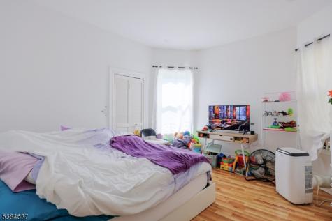 60 Amherst Street East Orange NJ 07018