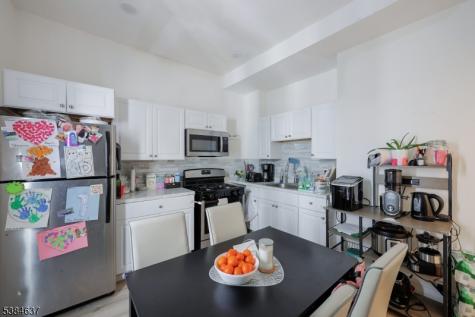 60 Amherst Street East Orange NJ 07018