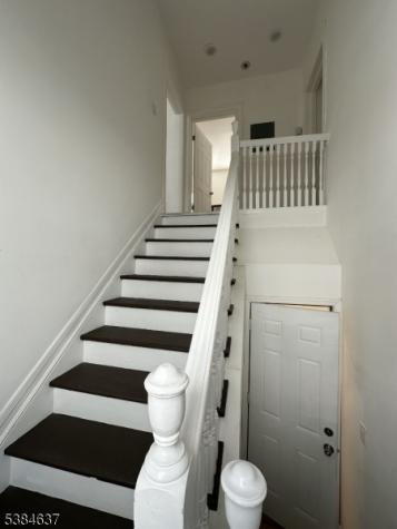 60 Amherst Street East Orange NJ 07018