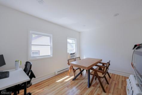 60 Amherst Street East Orange NJ 07018