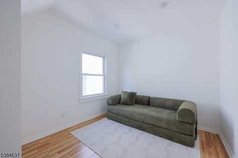 60 Amherst Street East Orange NJ 07018