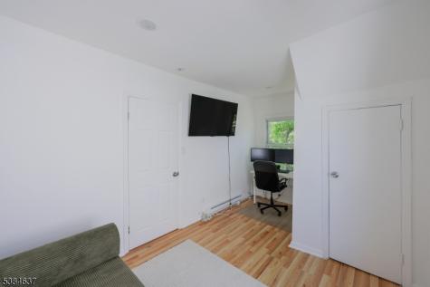 60 Amherst Street East Orange NJ 07018